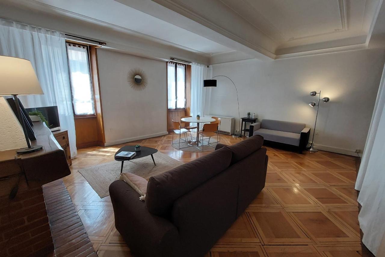Le Vintage - Appartement En Plein Coeur De La Vieille Ville Annecy Exterior foto